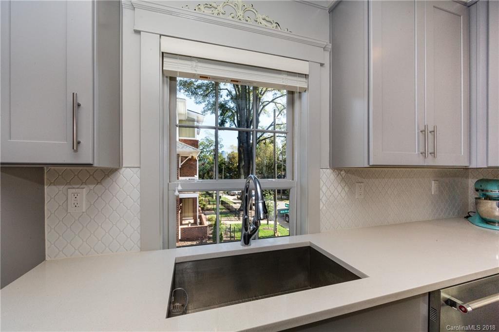 137 Grandin Road, Unit G Charlotte, NC 28208 - Photo 17 of 32 Gallery Image 17