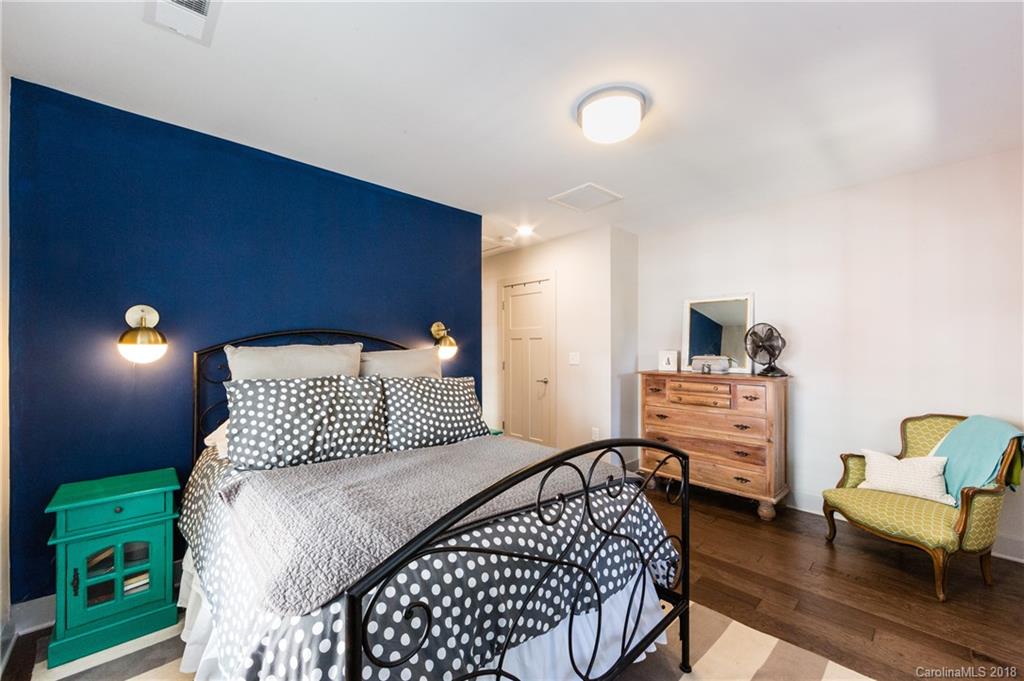 137 Grandin Road, Unit G Charlotte, NC 28208 - Photo 21 of 32 Gallery Image 21