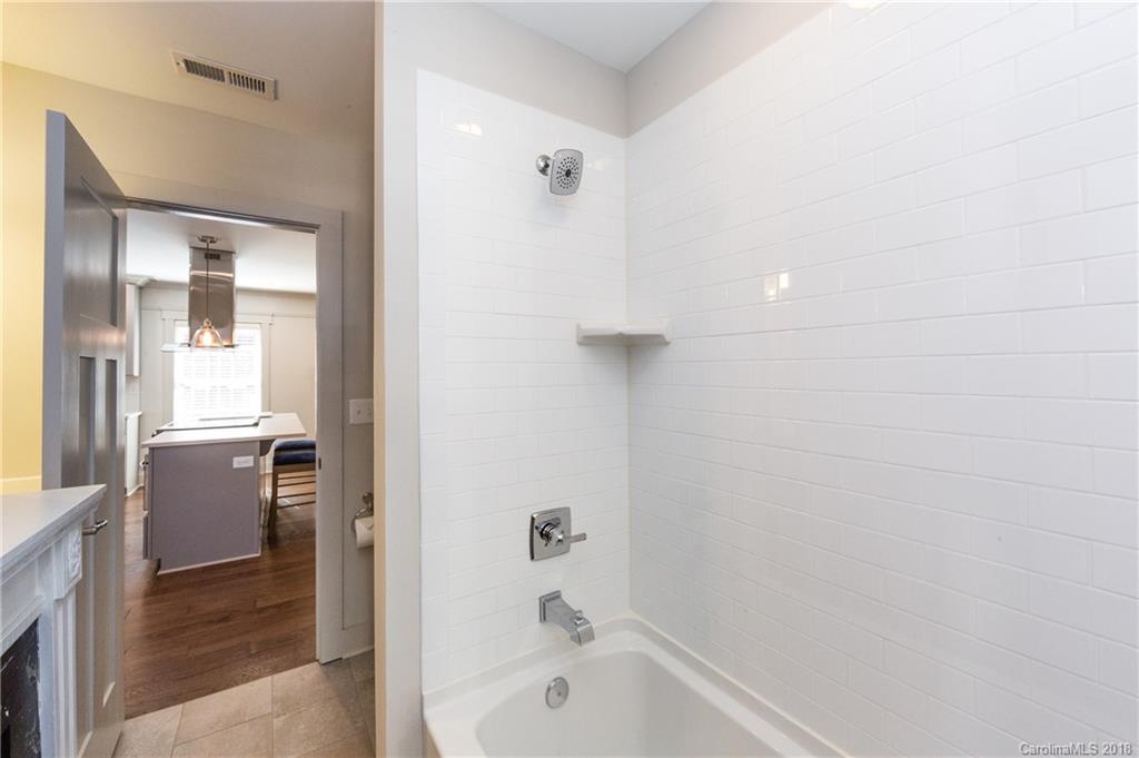 137 Grandin Road, Unit G Charlotte, NC 28208 - Photo 30 of 32 Gallery Image 30