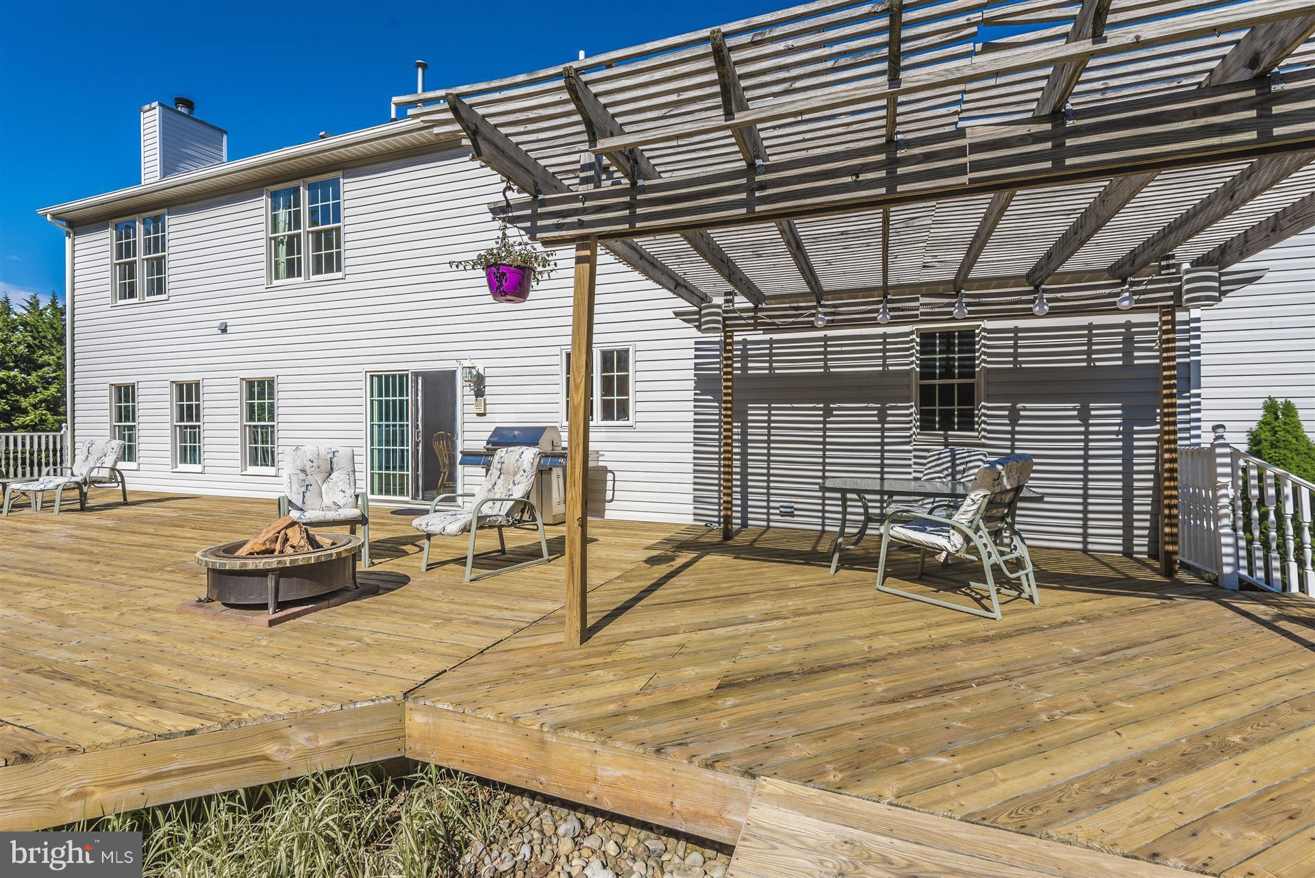 6090 Yorktown Road Mount Airy, MD 21771 - Photo 27 of 30 Relax under the Pergola w music thru intercom sys