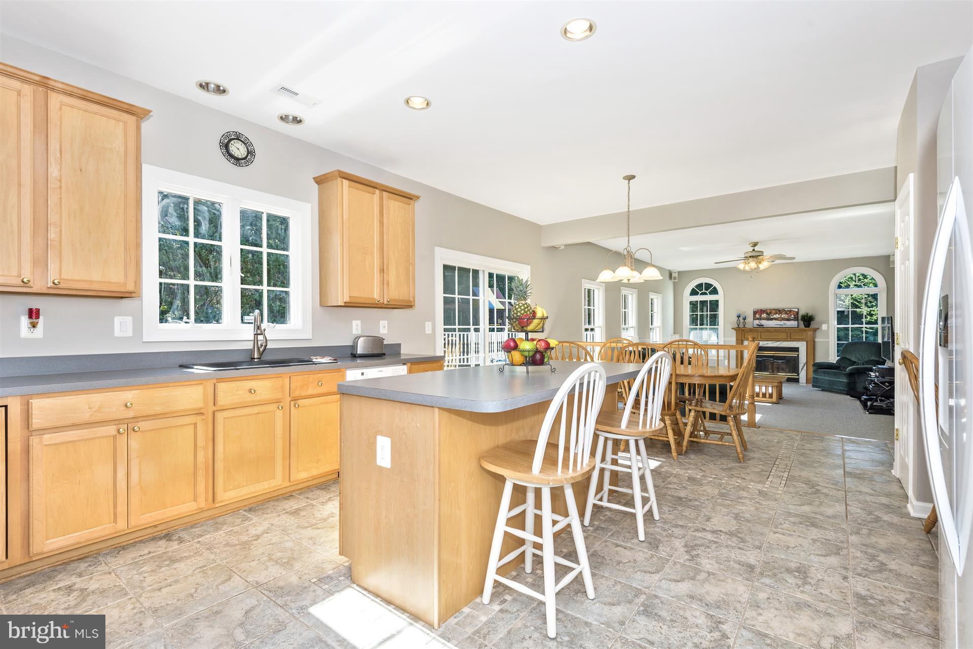 6090 Yorktown Road Mount Airy, MD 21771 - Photo 7 of 30 Seating at Kitchen Island