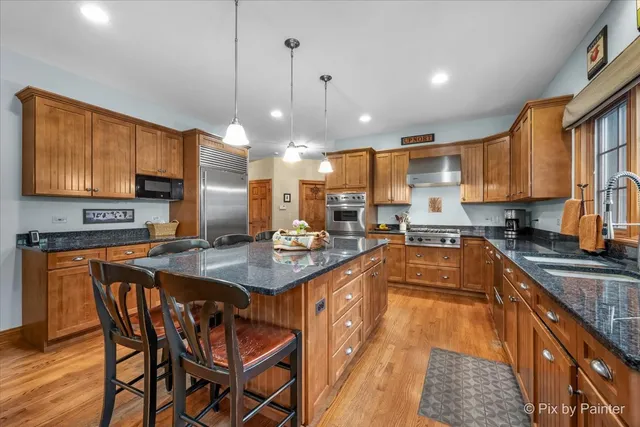 $925,000 | 24881 North Black Walnut, Cary, IL 60013