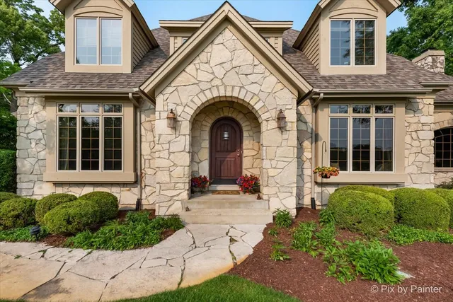 $925,000 | 24881 North Black Walnut, Cary, IL 60013
