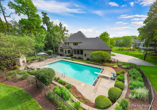 $925,000 | 24881 North Black Walnut, Cary, IL 60013