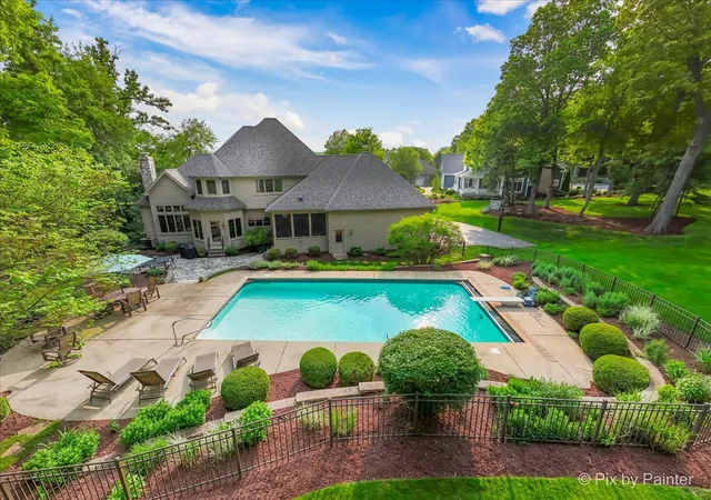 $925,000 | 24881 North Black Walnut, Cary, IL 60013
