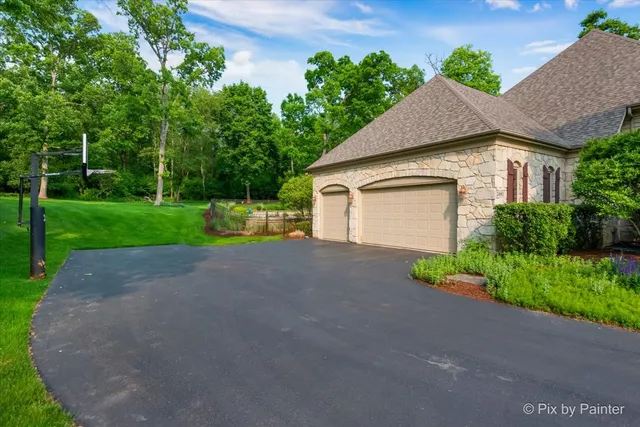 $925,000 | 24881 North Black Walnut, Cary, IL 60013