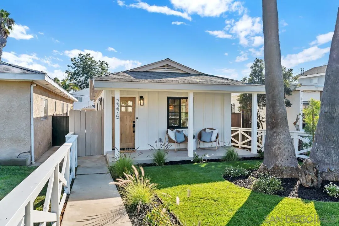 2275 Emerald Street San Diego, CA 92109 - Photo 3 of 42