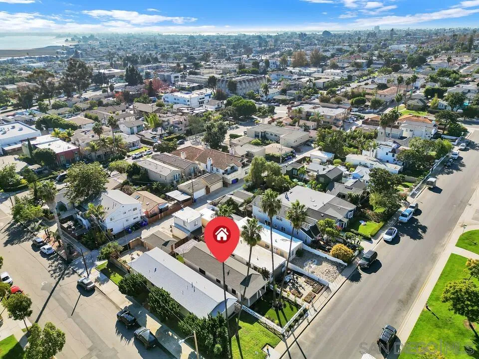 2275 Emerald Street San Diego, CA 92109 - Photo 37 of 42