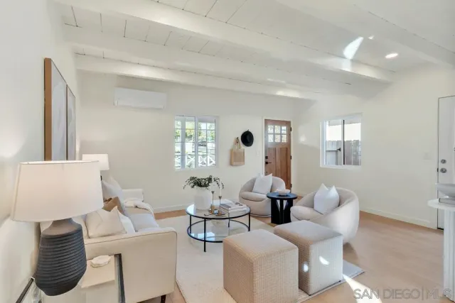 $1,575,000 | 2275 Emerald Street, San Diego, CA 92109