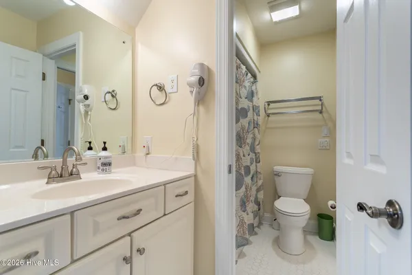 $1,295,000 | 105 Back Creek Court, Hertford, NC 27944