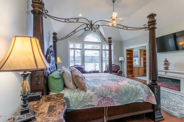 $1,295,000 | 105 Back Creek Court, Hertford, NC 27944