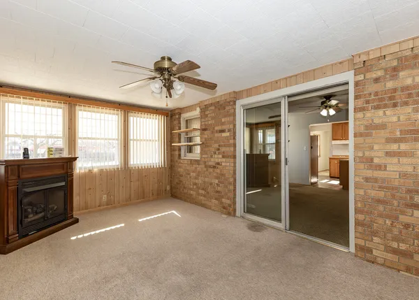 $150,000 | 989 Dayton Court, Galesburg, IL 61401