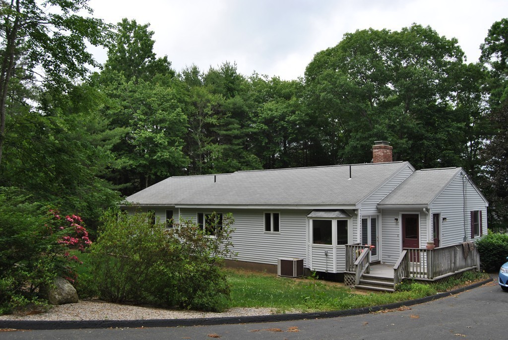 131 Hagstrom Road Thompson, CT 06281 - Photo 6 of 30 Gallery Image 6
