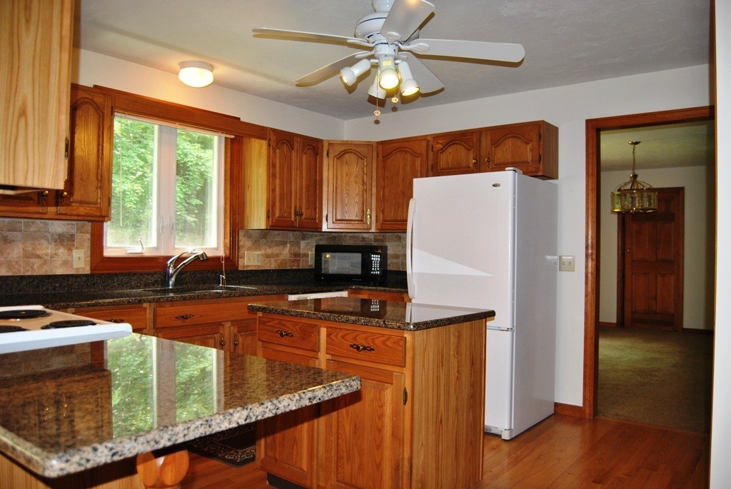 131 Hagstrom Road Thompson, CT 06281 - Photo 9 of 30 Gallery Image 9