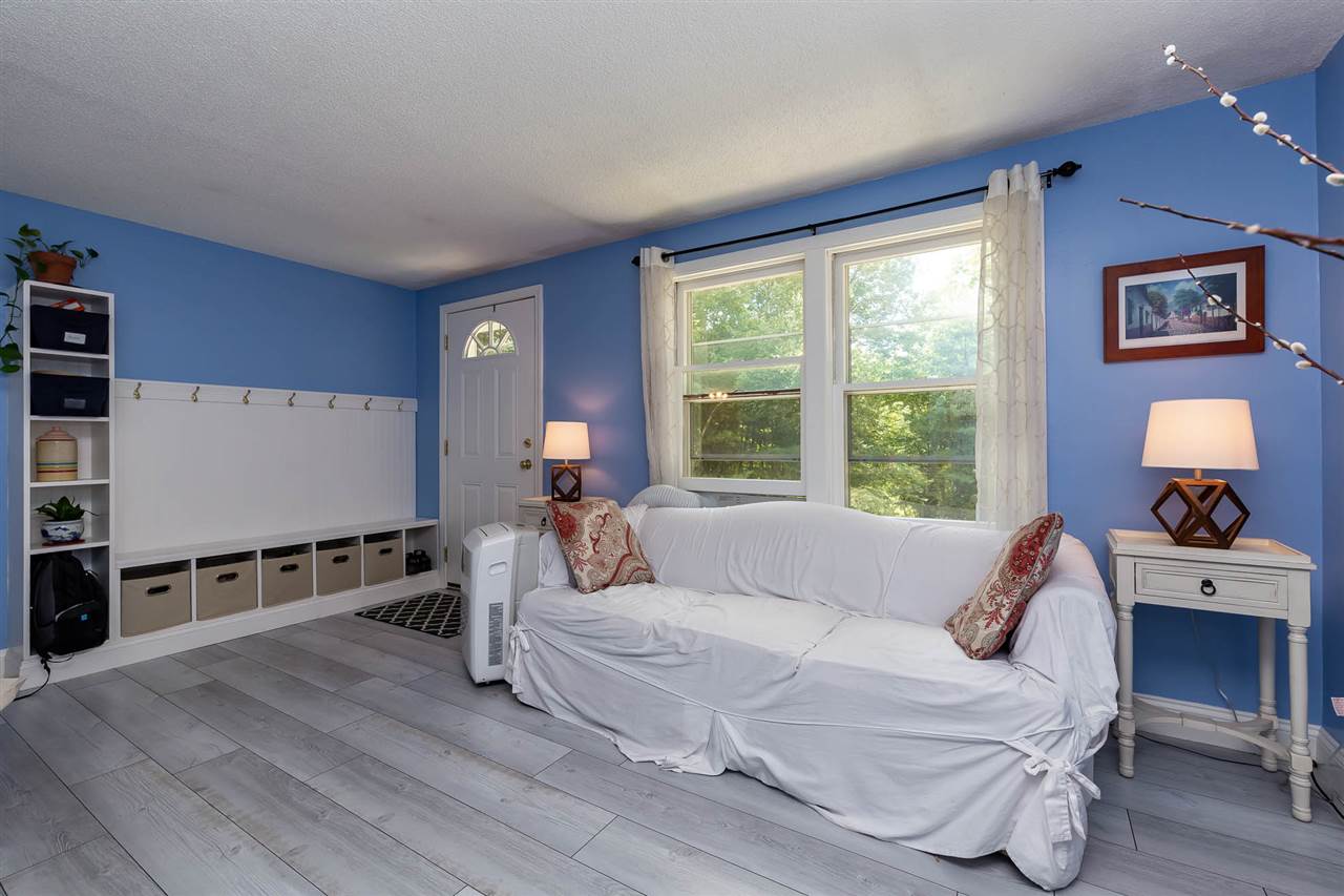 271 Rte 13 Brookline, NH 03033 - Photo 4 of 29 Gallery Image 4