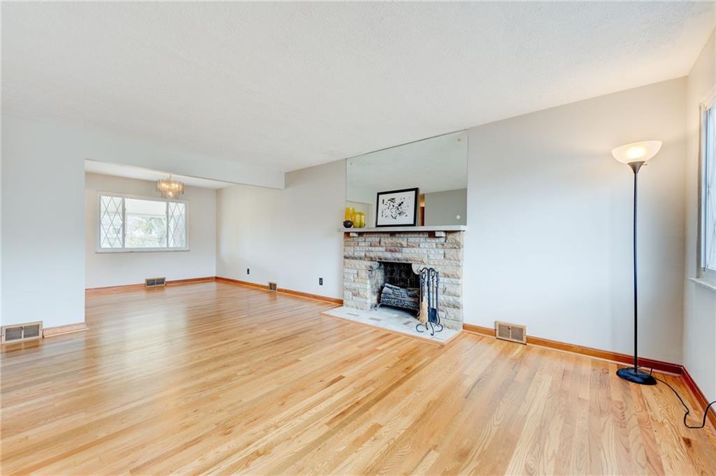 1362 Craigview Drive Pittsburgh, PA 15243 - Photo 4 of 21