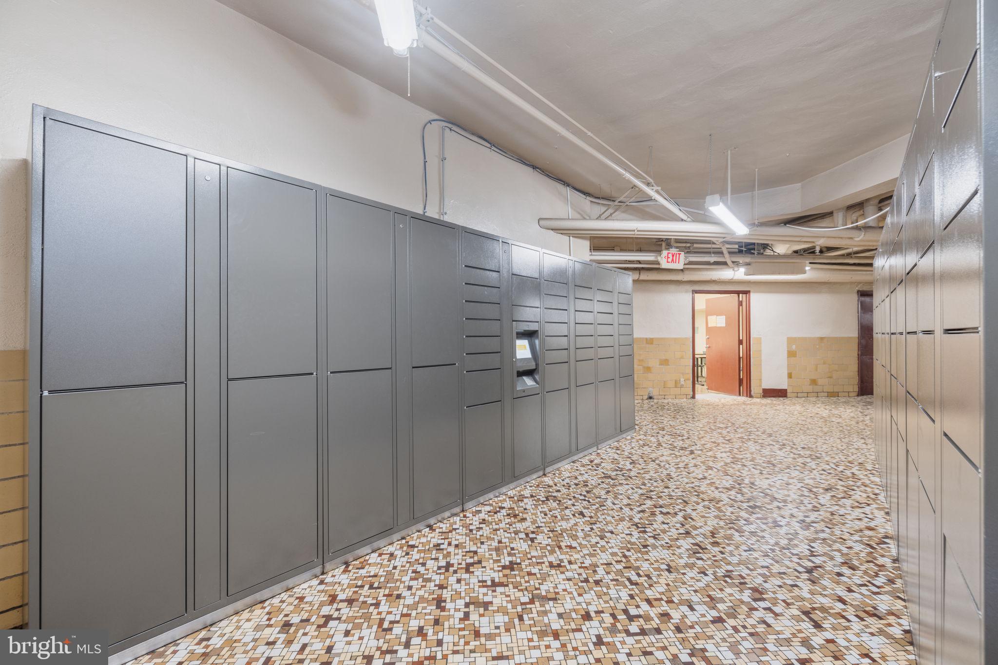 2500 Q Street Northwest, Unit 504 Washington, DC 20007 - Photo 16 of 18 Amazon package center