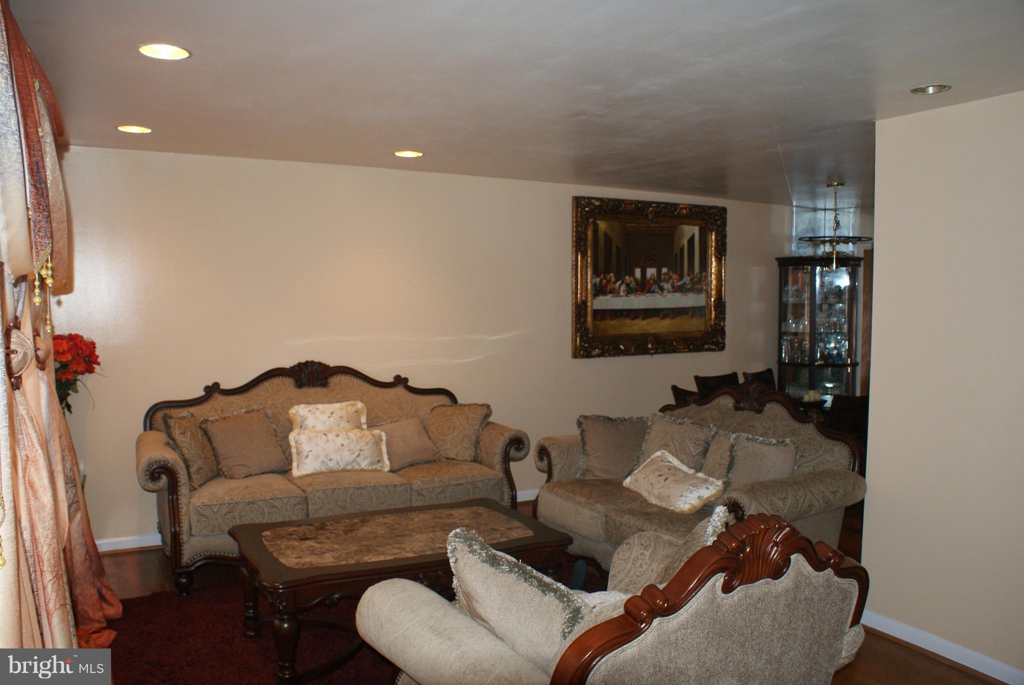 9507 Avenel Road Silver Spring, MD 20903 - Photo 3 of 12 Living Room