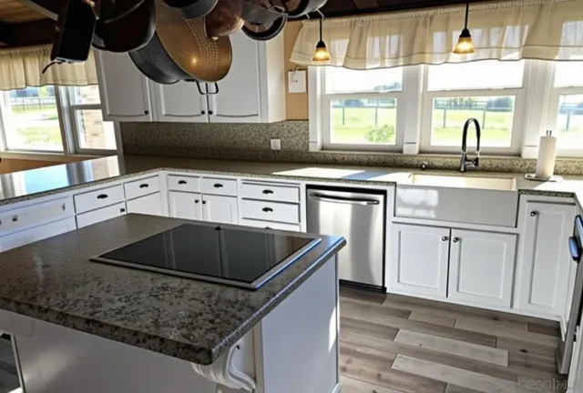 $3,200,000 | 19901 Atkins Road, Lodi, CA 95240