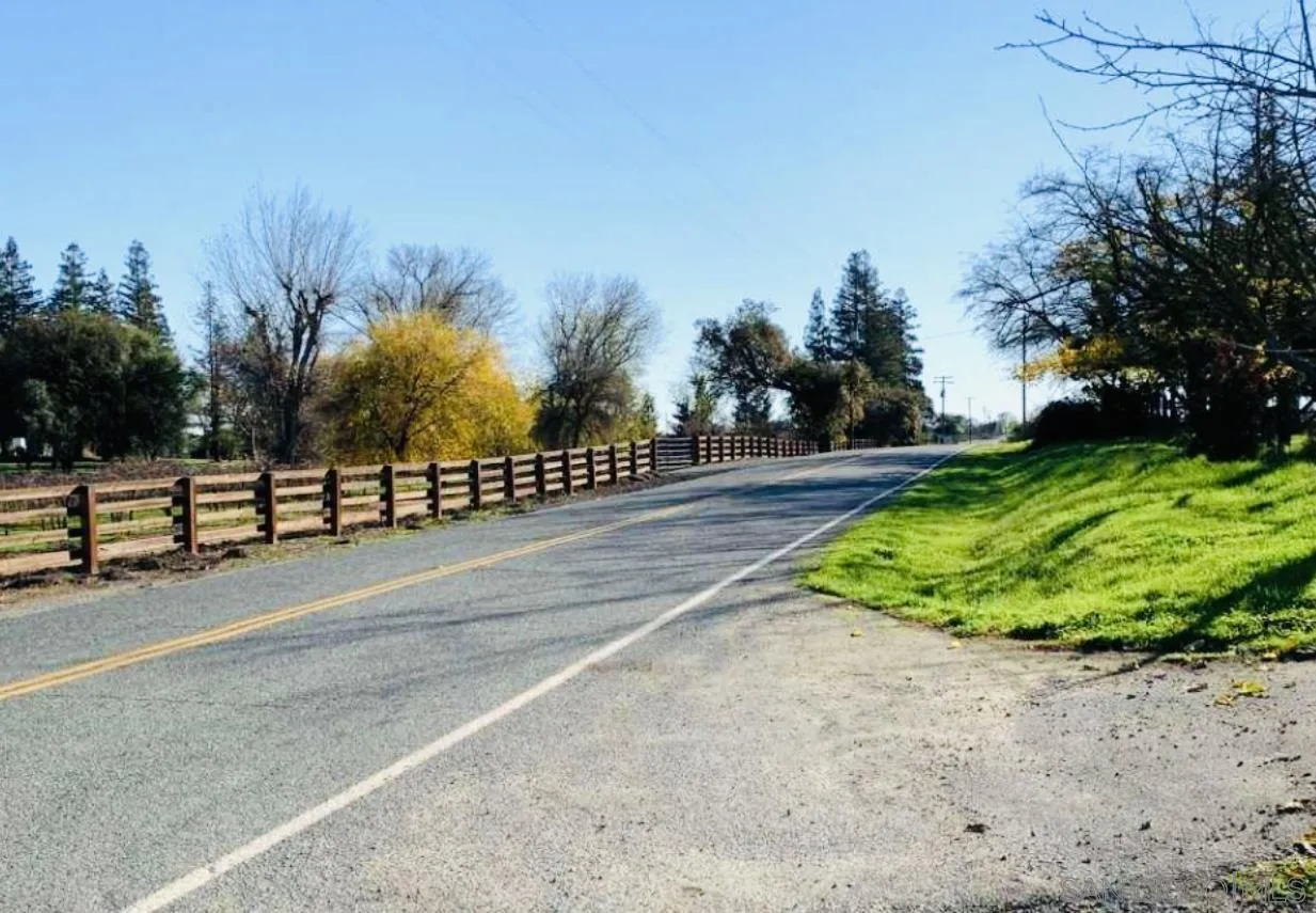 19901 Atkins Road Lodi, CA 95240 - Photo 4 of 27 a view of a park