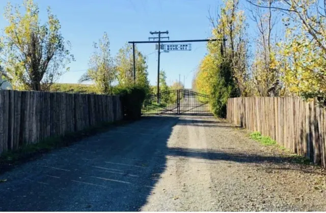 $3,200,000 | 19901 Atkins Road, Lodi, CA 95240