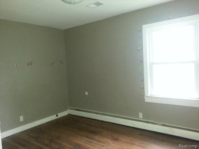 1067 Farnsworth Road Lapeer, MI 48446 - Photo 10 of 14 bdrm 1.jpg