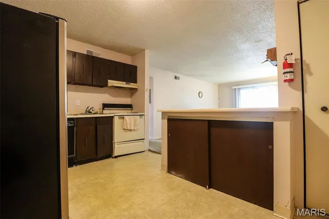 $79,900 | 2781 Blackforest Drive, Unit C, St. Louis, MO 63129