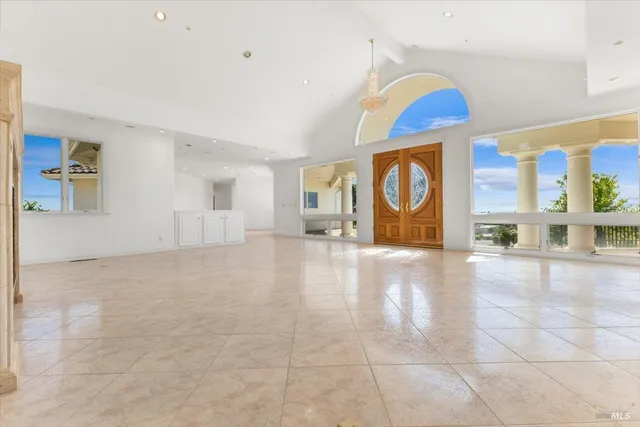 $3,750,000 | 4076-4080 Old Redwood Highway, Santa Rosa, CA 95403