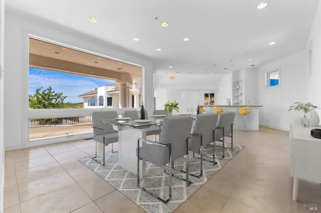 $3,750,000 | 4076-4080 Old Redwood Highway, Santa Rosa, CA 95403