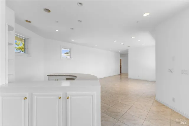 $3,750,000 | 4076-4080 Old Redwood Highway, Santa Rosa, CA 95403