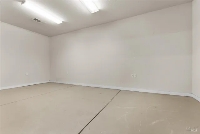 $3,750,000 | 4076-4080 Old Redwood Highway, Santa Rosa, CA 95403