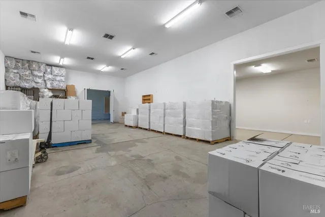 $3,750,000 | 4076-4080 Old Redwood Highway, Santa Rosa, CA 95403