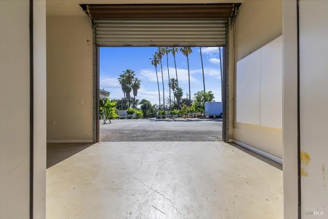 $3,750,000 | 4076-4080 Old Redwood Highway, Santa Rosa, CA 95403