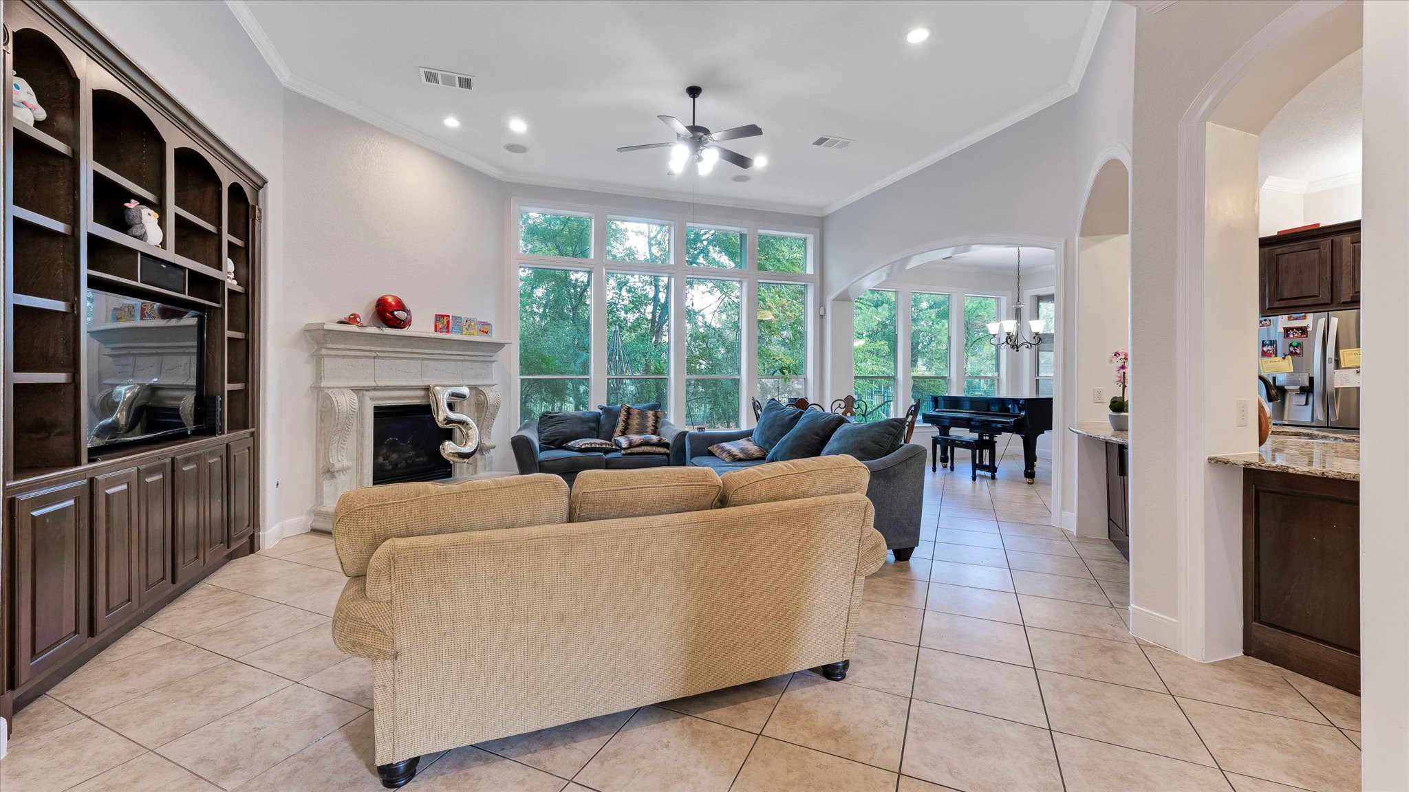 3 North Fair Manor Circle Spring, TX 77382 - Photo 10 of 38 Gallery Image 10