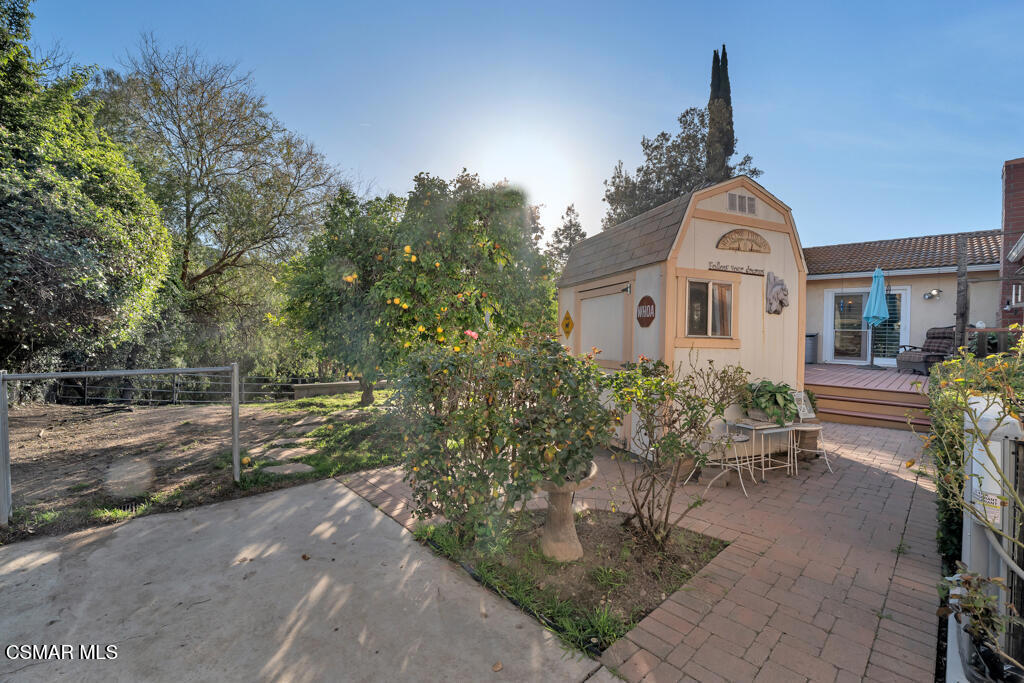 1278 Rambling Road Simi Valley, CA 93065 - Photo 40 of 76
