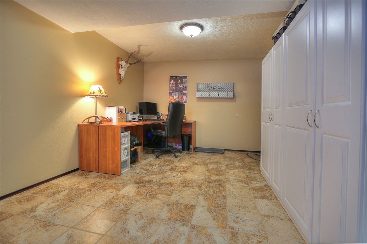 504 South Houk Road Spokane Valley, WA 99216 - Photo 12 of 20