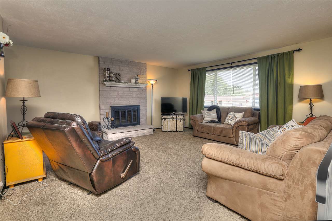 504 South Houk Road Spokane Valley, WA 99216 - Photo 6 of 20