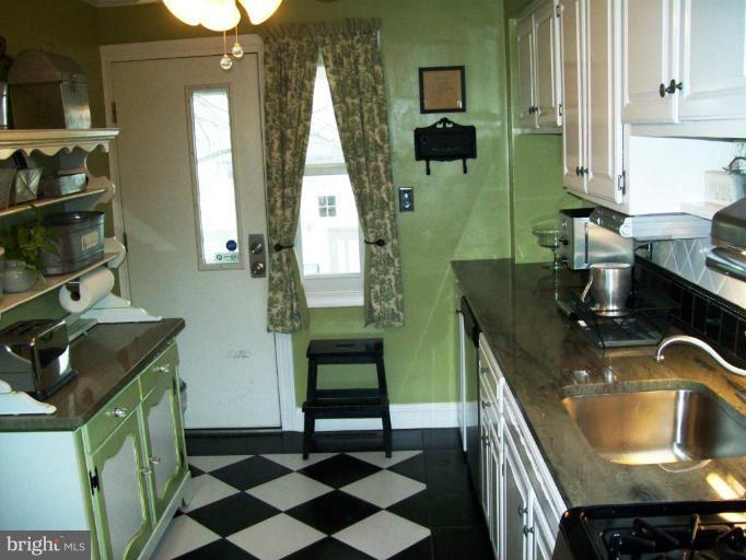 8207 North Boundary Road Dundalk, MD 21222 - Photo 9 of 30 Kitchen #2