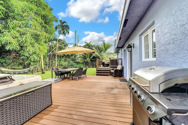 $4,750 | 5574 Lake Osborne Drive, Lake Worth, FL 33461