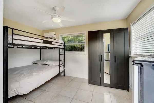 $4,750 | 5574 Lake Osborne Drive, Lake Worth, FL 33461