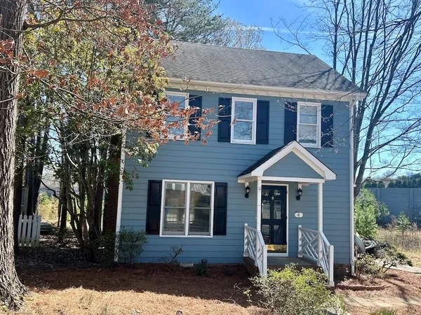 $1,800 | 4 Holdsworth Court, Greensboro, NC 27455