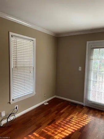 $1,800 | 4 Holdsworth Court, Greensboro, NC 27455