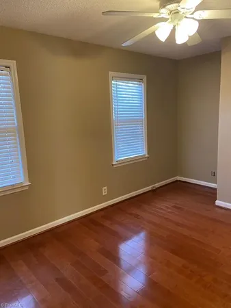 $1,800 | 4 Holdsworth Court, Greensboro, NC 27455