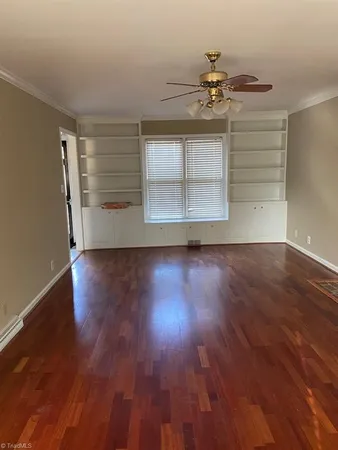 $1,800 | 4 Holdsworth Court, Greensboro, NC 27455