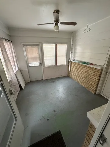 $2,400 | 1229 Algonquin Drive, Elgin, IL 60120