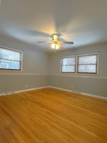 $2,400 | 1229 Algonquin Drive, Elgin, IL 60120