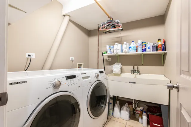 $475,000 | 1068 Mattande Lane, Naperville, IL 60540