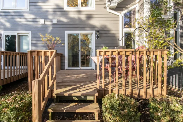 $475,000 | 1068 Mattande Lane, Naperville, IL 60540