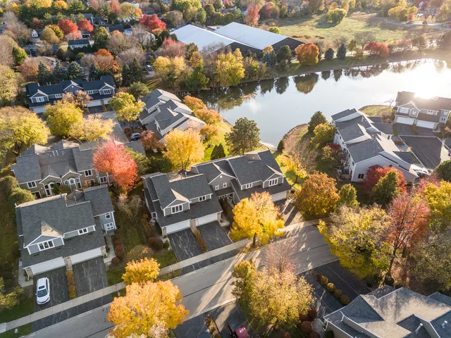 $475,000 | 1068 Mattande Lane, Naperville, IL 60540