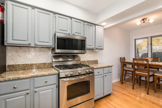 $475,000 | 1068 Mattande Lane, Naperville, IL 60540